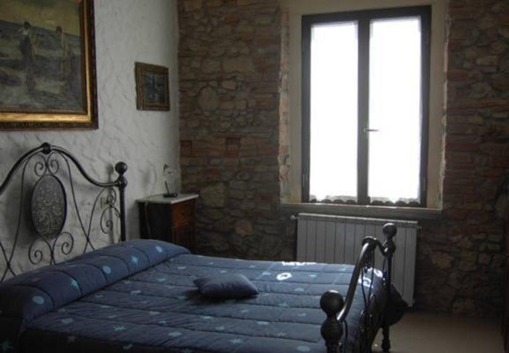 Agriturismo Santa Croce San Gimignano Camera foto